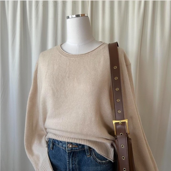 Cream Rachel Zoe cashmere sweater. - Picture 1 of 8